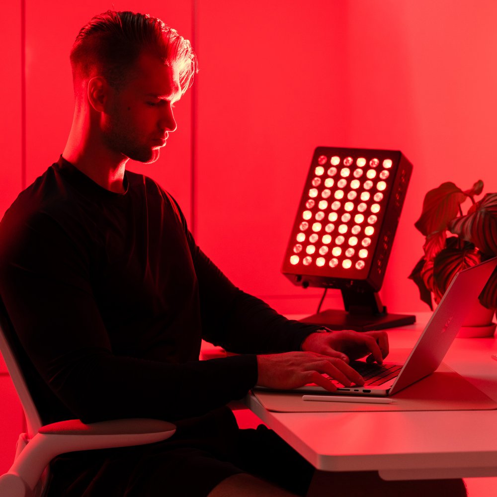 Koanna® Luma300™ – Powerful, Compact Red Light Therapy Panel